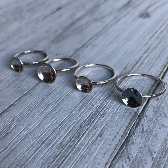 ONE Handmade Oxidized Sterling Silver Cup Ring - Picture 5 of 8